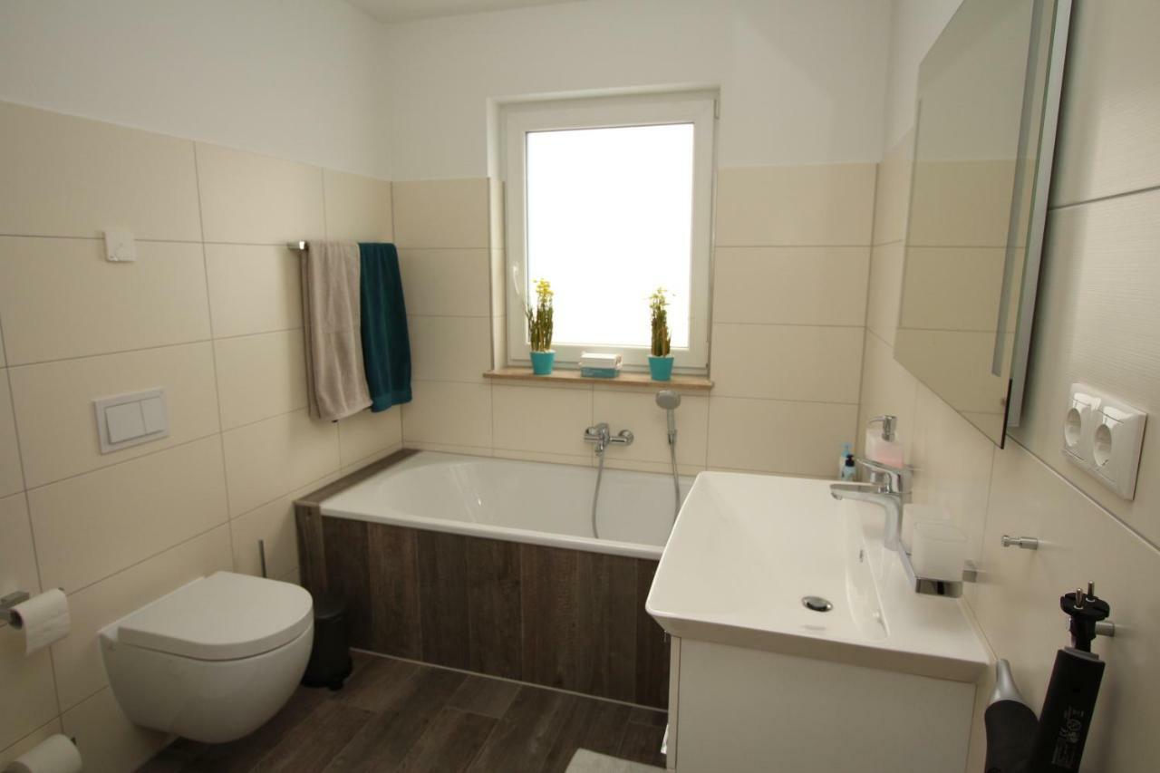 Familienfreundliches Ferienhaus In Kroepelin Экстерьер фото